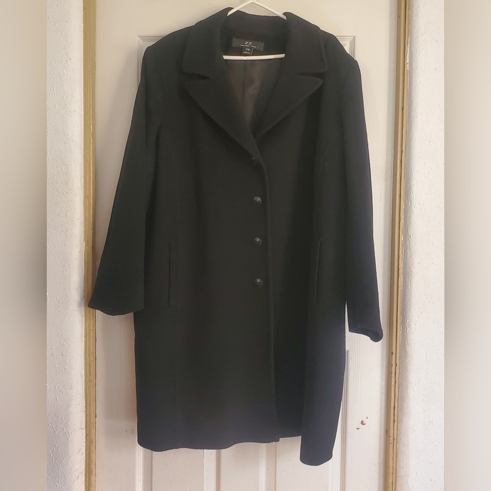 Elegant L.L.Collezioni Italia  Black 100% Cashemere Women's Coat, Size 22W